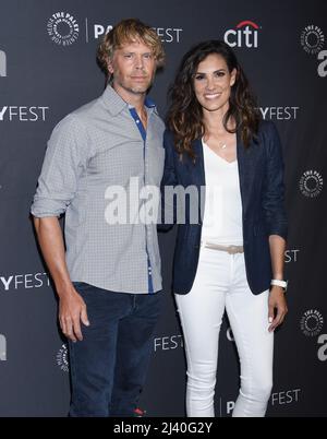 Hollywood, USA. 10. April 2022. Eric Christian Olsen und Daniela Ruah beim Annual PaleyFest 39. - ‘NCIS: Los Angeles', das am 10. April 2022 im Dolby Theater in Hollywood, CA, stattfand. © Janet Gough/AFF-USA.COM Quelle: AFF/Alamy Live News Stockfoto