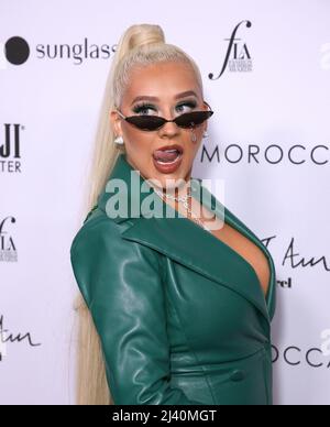 Beverly Hills, USA. 10. April 2022. Christina Aguilera nimmt am 10. April 2022 in Beverly Hills, Kalifornien, an den jährlichen Fashion Los Angeles Awards 6. der Daily Front Row Teil. Foto: Crash/imageSPACE/Sipa USA Kredit: SIPA USA/Alamy Live News Stockfoto