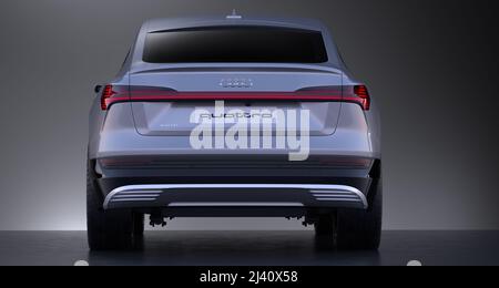Audi e-tron S Sportback im Studio Stockfoto