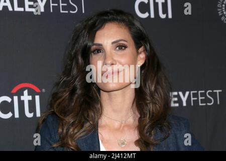 LOS ANGELES - APR 10: Daniela Ruah beim PaleyFEST - NCIS Universe im Dolby Theater am 10. April 2022 in Los Angeles, CA Stockfoto