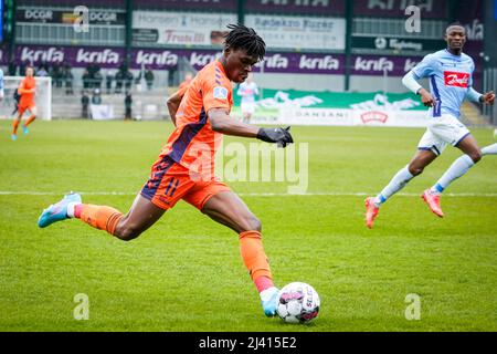 Haderslev, Dänemark. 10., April 2022. Emmanuel Sabbi (11) von Odense Boldklub, der während des Superliga-Spiels 3F zwischen Soenderjyske und Odense Boldklub im Sydbank Park in Haderslev gesehen wurde. (Foto: Gonzales Photo - Kent Rasmussen). Stockfoto