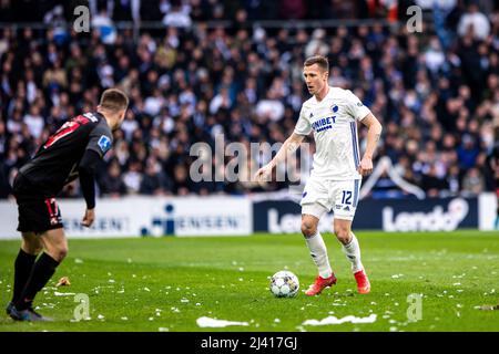 Kopenhagen, Dänemark. 10. April 2022. Lukas Lerager (12) vom FC Kopenhagen beim Superliga-Spiel 3F zwischen dem FC Kopenhagen und dem FC Midtjylland im Kopenhagener Park. (Foto: Gonzales Photo/Alamy Live News Stockfoto