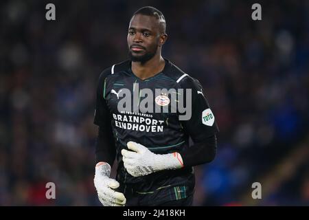 Der PSV Eindhoven-Torwart Yvon Mvogo während des UEFA Europa Conference League Viertelfinales im King Power Stadium, Leicester. Bilddatum: Donnerstag, 7. April 2022. Stockfoto