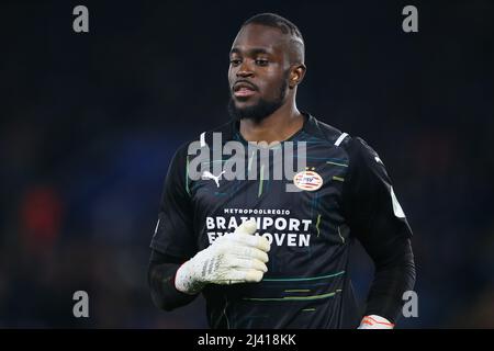 Der PSV Eindhoven-Torwart Yvon Mvogo während des UEFA Europa Conference League Viertelfinales im King Power Stadium, Leicester. Bilddatum: Donnerstag, 7. April 2022. Stockfoto