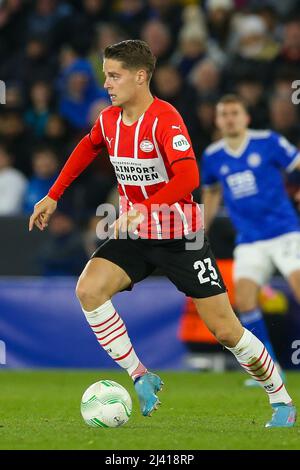 Joey Veerman vom PSV Eindhoven beim Viertelfinale der UEFA Europa Conference League im King Power Stadium, Leicester. Bilddatum: Donnerstag, 7. April 2022. Stockfoto