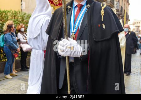 Madrid, Spanien, 10.. april 2022. Menschen in den Straßen von Madrid feiern „Domingo de Ramos“ nach zwei Jahren COVID-19-Notstand. Es ist die Tradition Stockfoto