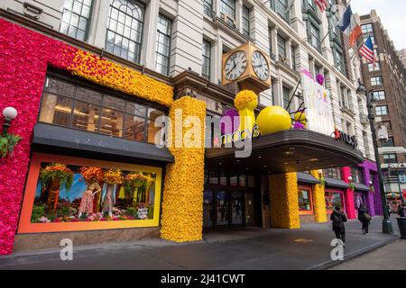 Die Frühlingsblumenschau 2022 im Macy's, Midtown Manhattan, New York City, USA Stockfoto