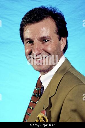 Jan Hofer, deutscher Nachrichtensprecher und Moderator, bei einem Porträtfotoshooting, Deutschland um 1994. Stockfoto