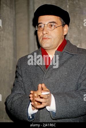 Gregor Gysi, deutscher Rechtsanwalt und Politiker, bei einer Rede der Partei PDS, Deutschland 1990. Stockfoto