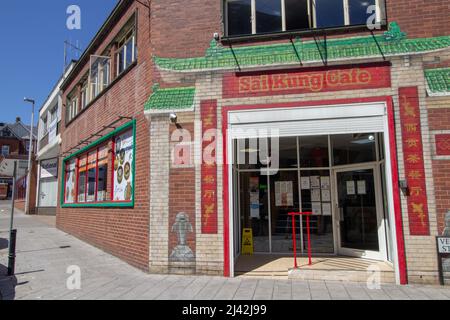 EXETER, Großbritannien - 18. JULI 2021 Sai Kung Café in der Summerland Street Stockfoto