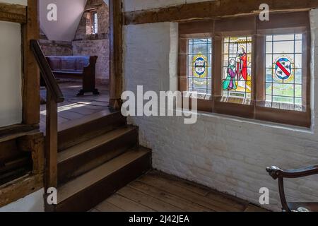 Innenraum der Harvington Hall, einem mittelalterlichen und elisabethanischen Herrenhaus aus dem 16.. Jahrhundert in Worcestershire, England, Großbritannien Stockfoto