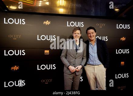 Amsterdam, Niederlande. 11. April 2022. AMSTERDAM - Lex Uiting auf dem roten Teppich vor der Premiere von LOUIS. Der Dokumentarfilm handelt vom Leben des Nationaltrainers Louis van Gaal. ANP KIPPA KOEN VAN WEEL Credit: ANP/Alamy Live News Stockfoto