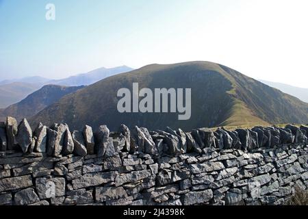 Blick auf Nantlle Ridge in Richtung Yr Wyddfa, Snowdonia Stockfoto