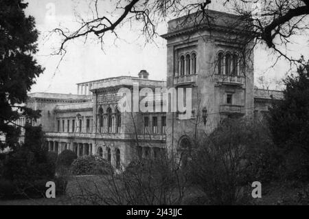 Die große Dreier-Konferenz, Februar 1945. Blick auf den Livadia-Palast, Jalta, Krim, wo die drei-Macht-Konferenz stattfand. 13. Februar 1945. (Foto von British Official Photograph). Stockfoto