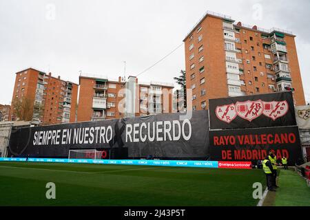 Madrid, Spanien. 11. April 2022. Rayo Vallecano während des La Liga-Spiels zwischen Rayo Vallecano und Valencia CF, das am 11. April 2022 im Stadion Vallecas in Madrid, Spanien, gespielt wurde. (Foto von Colas Buera/PRESSINPHOTO) Credit: PRESSINPHOTO SPORTS AGENCY/Alamy Live News Stockfoto