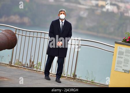 Procida, Kampanien, Italien. 9. April 2022. Roberto Fico Präsident des italienischen Parlaments, während der Einweihung der Hauptstadt der italienischen Kultur Procida 2022. (Bild: © Pasquale Gargano/Pacific Press via ZUMA Press Wire) Stockfoto