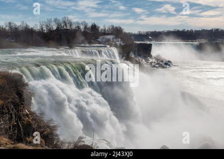 Überwintern in den Niagarafällen Stockfoto