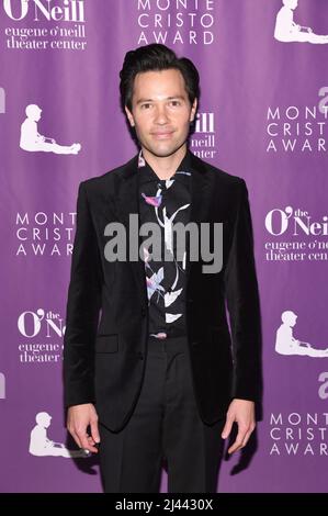 New York, USA. 11. April 2022. Jason Tam nimmt am 11. April 2022 an der Monte Cristo Award Gala 21. in der Gotham Hall in New York, NY, Teil. (Foto von Anthony Behar/Sipa USA) Quelle: SIPA USA/Alamy Live News Stockfoto