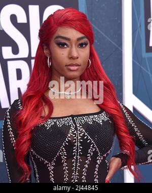 Nashville, USA. 11. April 2022. Reyna Roberts bei den CMT Music Awards 2022 im Nashville Municipal Auditorium am 11. April 2022 in Nashville, TN. © Tammie Arroyo/AFF-USA.com Quelle: AFF/Alamy Live News Stockfoto