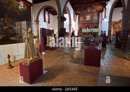 Museo de Arte Diocesano de Arte Sacro, Museum für religiöse Kunst in der Altstadt von Teguise, ehemalige Hauptstadt der Insel, Lanzarote, Kanarische in Stockfoto