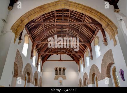 Das Innere der angelsächsischen Kirche All Saints, Brixworth, Northamptonshire, Großbritannien; die frühesten Teile stammen aus dem 7.. Jahrhundert. Stockfoto