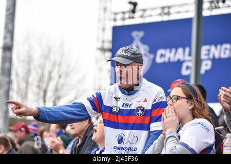 Wakefield, England - 10.. April 2022 - Wakefield Trinity Fan. Rugby League Betfred Super Challenge Cup Quarter Finals Wakefield Trinity vs Wigan Warriors im Be Well Support Stadium, Wakefield, UK Dean Williams Stockfoto