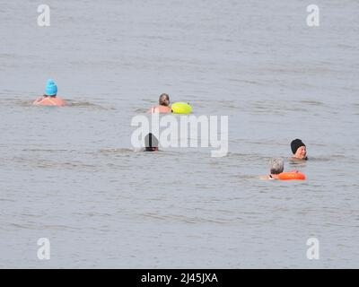 Sheerness, Kent, Großbritannien. 12. April 2022. UK Wetter: Ein sonniger Morgen in Sheerness, Kent. Kredit: James Bell/Alamy Live Nachrichten Stockfoto