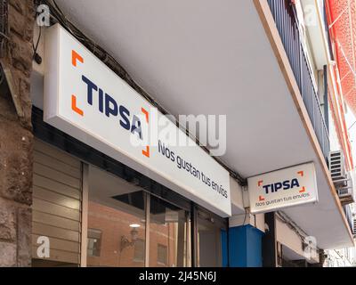 VALENCIA, SPANIEN - 07. APRIL 2022: TipsA ist ein spanisches Logistikunternehmen Stockfoto