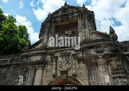 Fort Santiago Gate in Intramuros, Manila, Philippinen. Die Verteidigungsfestung befindet sich in Intramuros, der ummauerten Stadt Manila. Stockfoto