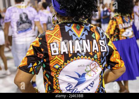 Technische Probe der Sambaschule Beija Flor in Marques de Sapucai in Rio de Janeiro, Brasilien - 27. März 2022: Parade der Sambaschule academ Stockfoto