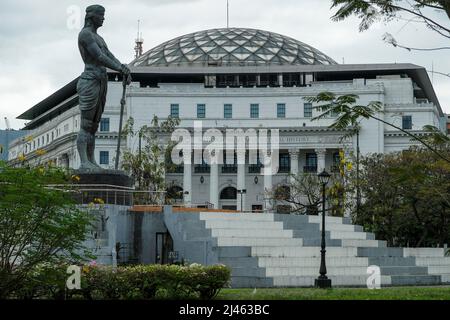 Manila, Philippinen - 2022. März: Fassade des National Museum of Natural History am 27. März 2022 in Manila, Philippinen. Stockfoto