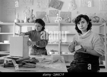 Sizilien (Italien, professionelle Keramikschule in Santo Stefano di Camastra (Messina), April 1980 Stockfoto