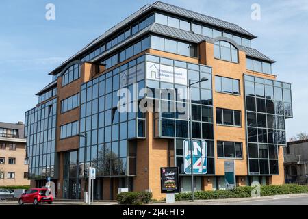 Brüssel, Belgien, 12. April 2022. Les News 24, besser bekannt unter der Abkürzung LN24, ist ein französischsprachiger belgischer Fernsehsender, der kontinuierlich Fernsehen kann Stockfoto