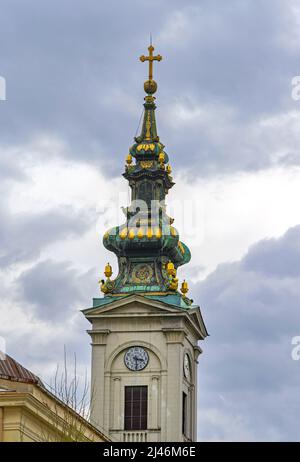 Heiliger Erzengel Michael Orthodoxer Kirchturm in Belgrad Stockfoto