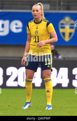 Göteborg, Schweden. 12. April 2022. Stina Blackstenius (11 Schweden) beim Qualifikationsspiel der Weltmeisterschaft 2023 am 12. 2022. April zwischen Schweden und der Republik Irland im Gamla Ullevi in Göteborg, Schweden Peter Sonander/SPP Credit: SPP Sport Press Photo. /Alamy Live News Stockfoto