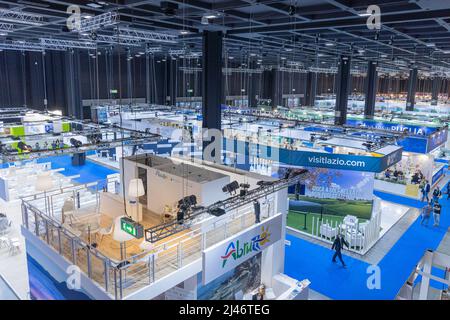 Mailand, Italien - 12 2022. april - Internationale Tourismusbörse der IBIT - Panoramablick auf den italienischen Pavillon Stockfoto