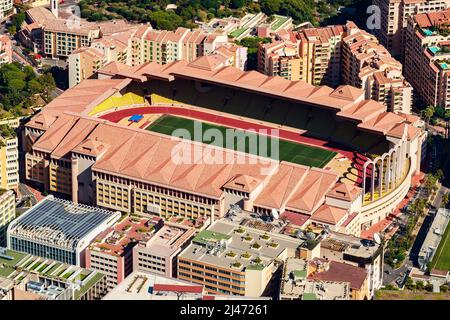 Luftaufnahme des Stadions von Monaco bei Sonnenuntergang, Blick vom Berg La Turbie, Wahrzeichen von Monte-Carlo, Port Cap Dail, Port Fontvieille, Monaco Ville Stockfoto