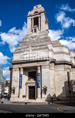 Freimaurerhalle London - Hauptquartier der Vereinigten Großloge von England & Oberstes Großkapitel der Royal Arch Freimaurer von England. Erbaut im Art déco-Stil von 1927-33. Stockfoto