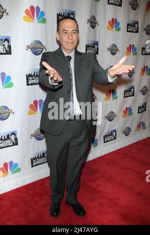 **DATEI FOTO** Gilbert Gottfried ist verstorben. NEW YORK, NY - 16. FEBRUAR: Gilbert Gottfried nimmt am 16. Februar 2015 in New York City am Saisonfinale des 'Celebrity Apprentice' im Trump Tower Teil. Kredit: RW/MediaPunch Stockfoto