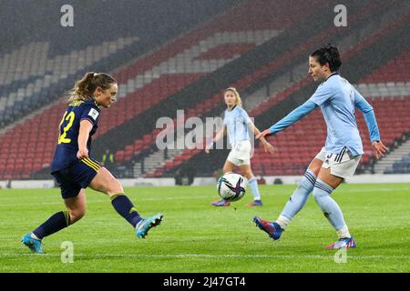 Glasgow, Großbritannien. 12. April 2022. Die schottische Fußballmannschaft der Frauen spielte eine WM-Qualifikation gegen Spanien im Hampden Park, Glasgow, Schottland, Großbritannien Credit: Findlay/Alamy Live News Stockfoto