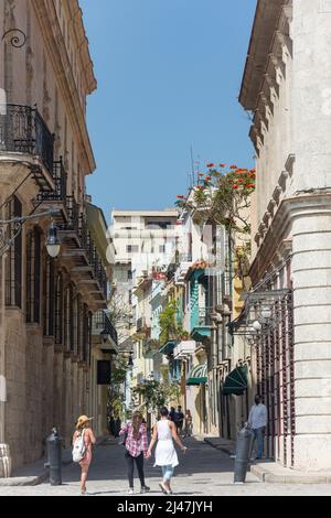 Amargura Straße von der Plaza de St Francisco de Asis, Alt-Havanna, Havanna, La Habana, Republik Kuba Stockfoto