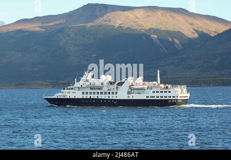 Die neue Expeditionskreuzlinie Exploris kaufte den Silver Explorer. (Silversea). Das Schiff wird im Dezember 2023 nach Exploris segeln. Stockfoto