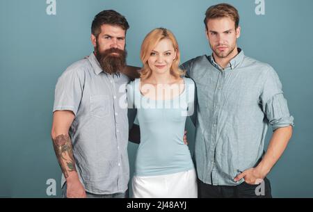Bildung. Lehrer und Schüler. Unterricht und Bildung in der High School. Gruppe von Studenten. Isolierter Hintergrund. Stockfoto