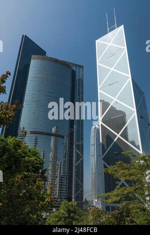 Wolkenkratzer im Zentrum vom Hong Kong Park: (l bis r) Three Garden Road, Central; Cheung Kong Center; 2ifc; Bank of China Tower; Hong Kong Island, 2007 Stockfoto