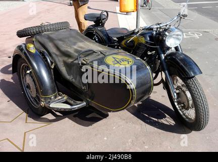 Die Motorradmarke Dnepr MT-16 wird in Kiew, Ukraine, hergestellt Stockfoto