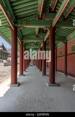 Gyeonghui Palast Gyeonghuigung wurde am 3. April 2022 von der Joseon Dynastie in Seoul, der Hauptstadt von Südkorea, erbaut Stockfoto