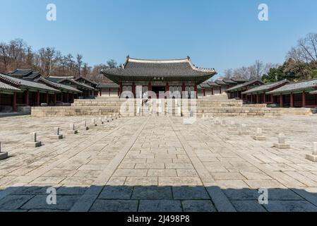 Gyeonghui Palast Gyeonghuigung wurde am 3. April 2022 von der Joseon Dynastie in Seoul, der Hauptstadt von Südkorea, erbaut Stockfoto