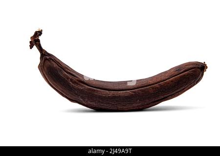 Überreife Banane in der Schale, isoliert auf weißem Hintergrund Stockfoto