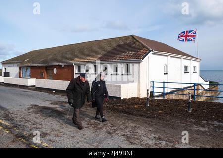 Glasgow Rangers Supporters Club an der Küste von Whitehead in der Grafschaft Antrim, Nordirland. Stockfoto