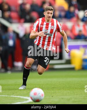 10. April 2022 - Brentford gegen West Ham United - Premier League - Brentford Community Stadium Vitaly Janelt von Brentford während des Spiels gegen West Ha Stockfoto